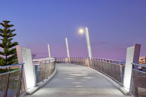 Pelican Waters Bridge Features – Street and Garden Street Furniture Project